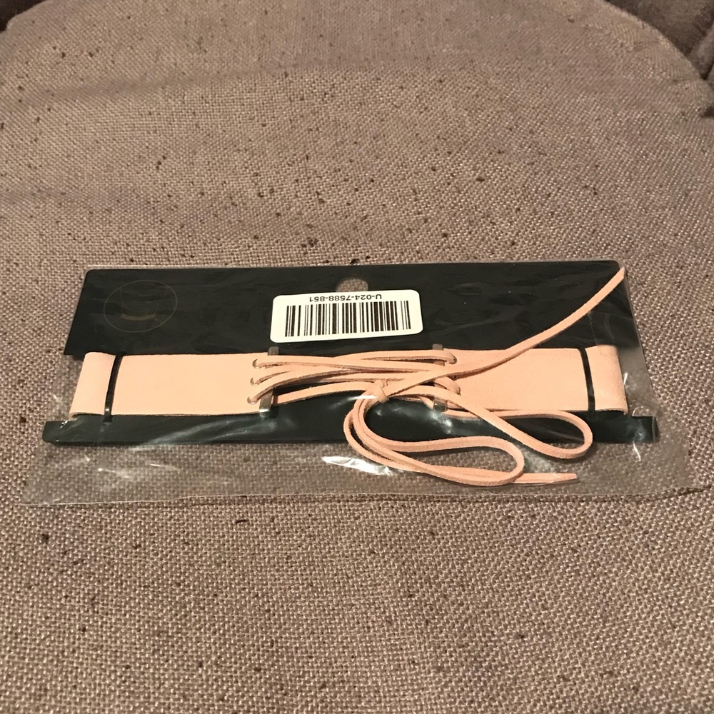 Forever 21 pink, lace up choker